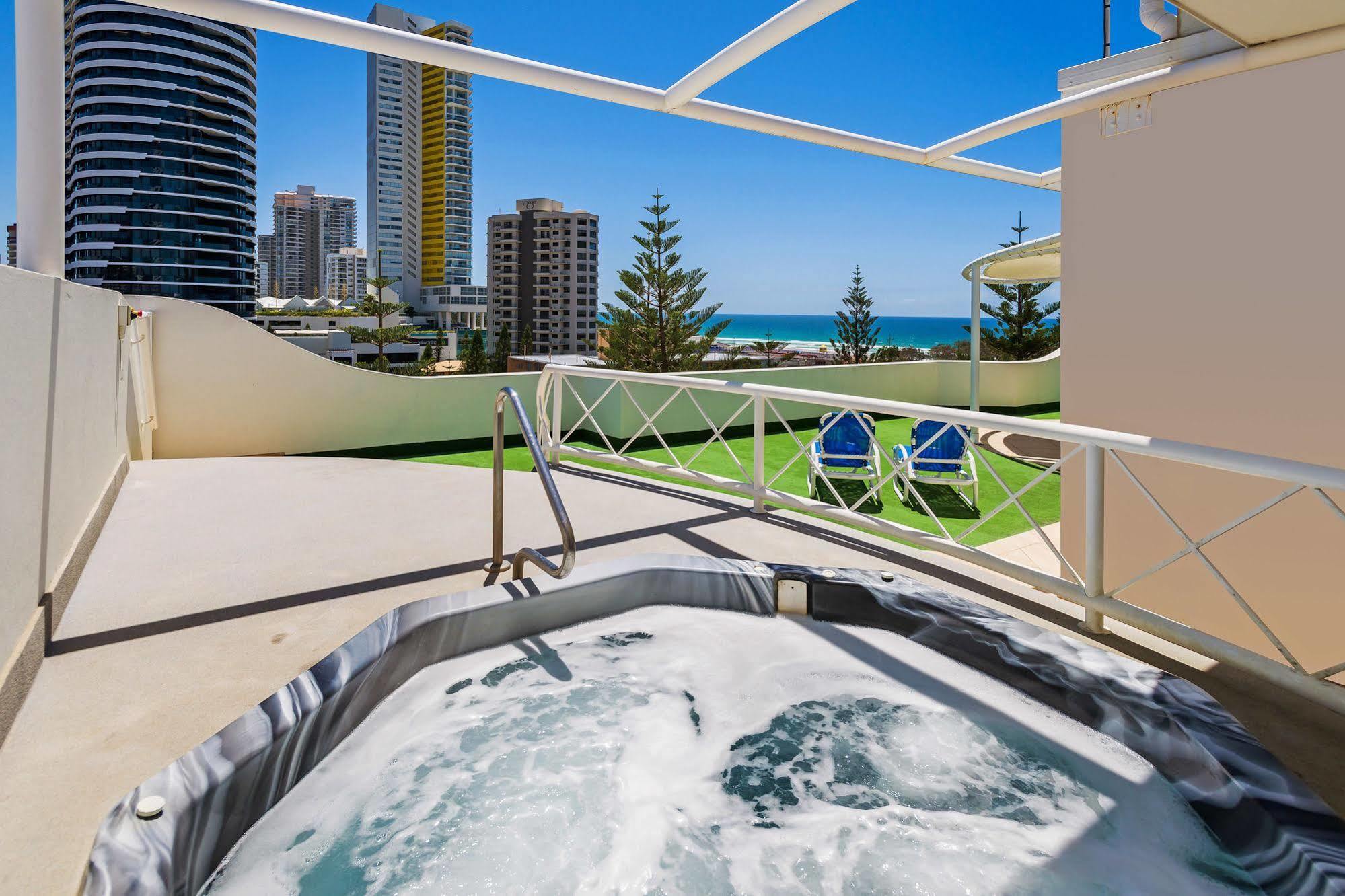 The Ritz Resort Heated Pool Gold Coast Exterior foto